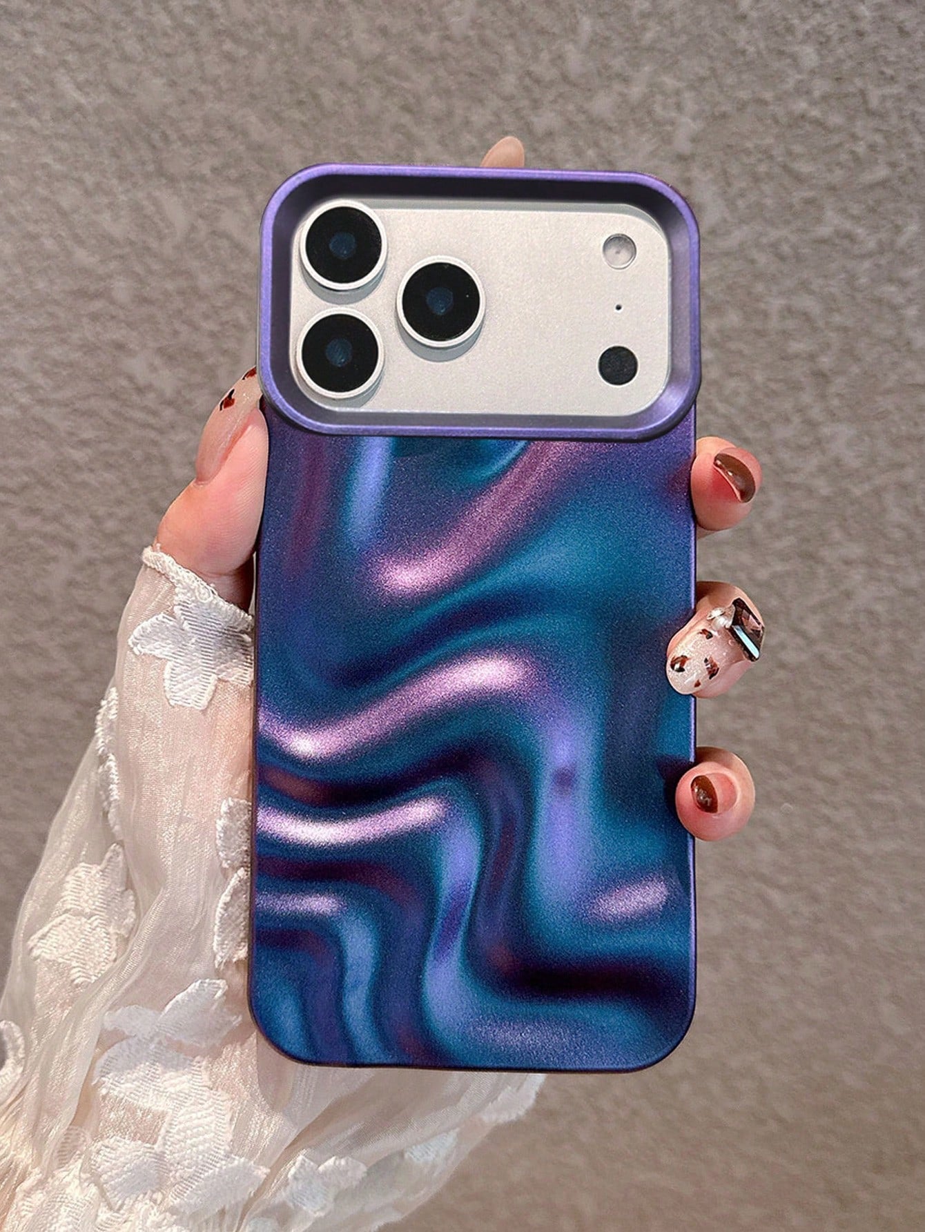 Gradient Water Wave Pattern Case