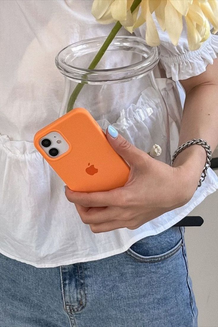 Apple Silicone Case - Tangerine