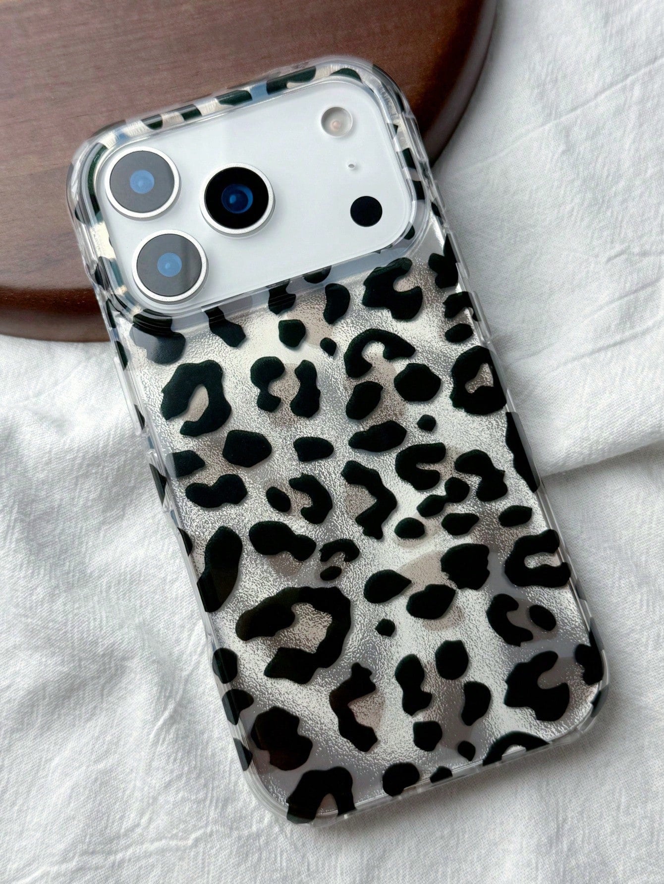 Silver Leopard Print Case